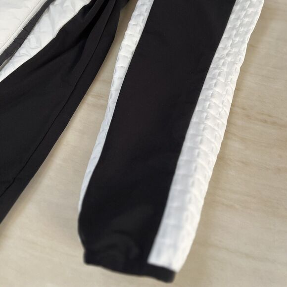 NEW NVO Women’s Golf Top UPF40+ Mikaela Jacket White Size S/P Full Zip Stretch - Picture 5 of 10